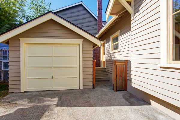Cost of Garage Siding Replacement in Pottstown