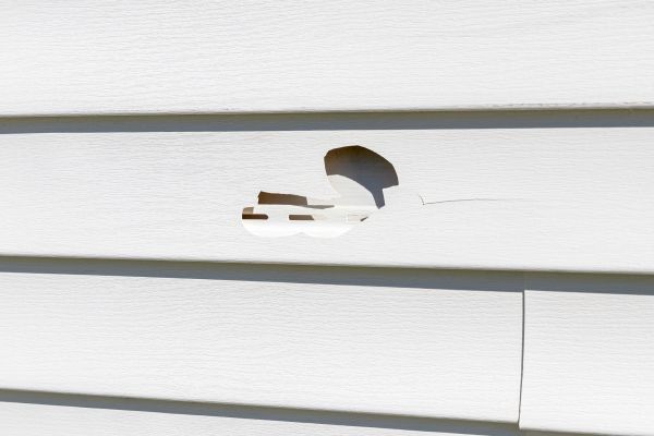Cost of White Vinyl Siding Repair in Pottstown